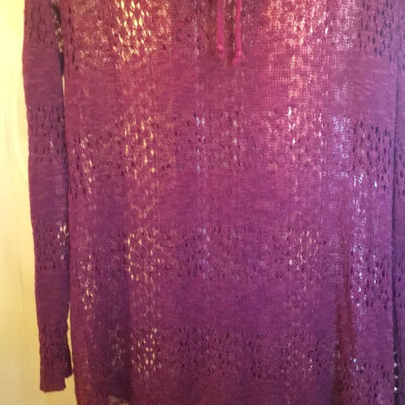 Maurice’s sweater - Picture 4 of 4